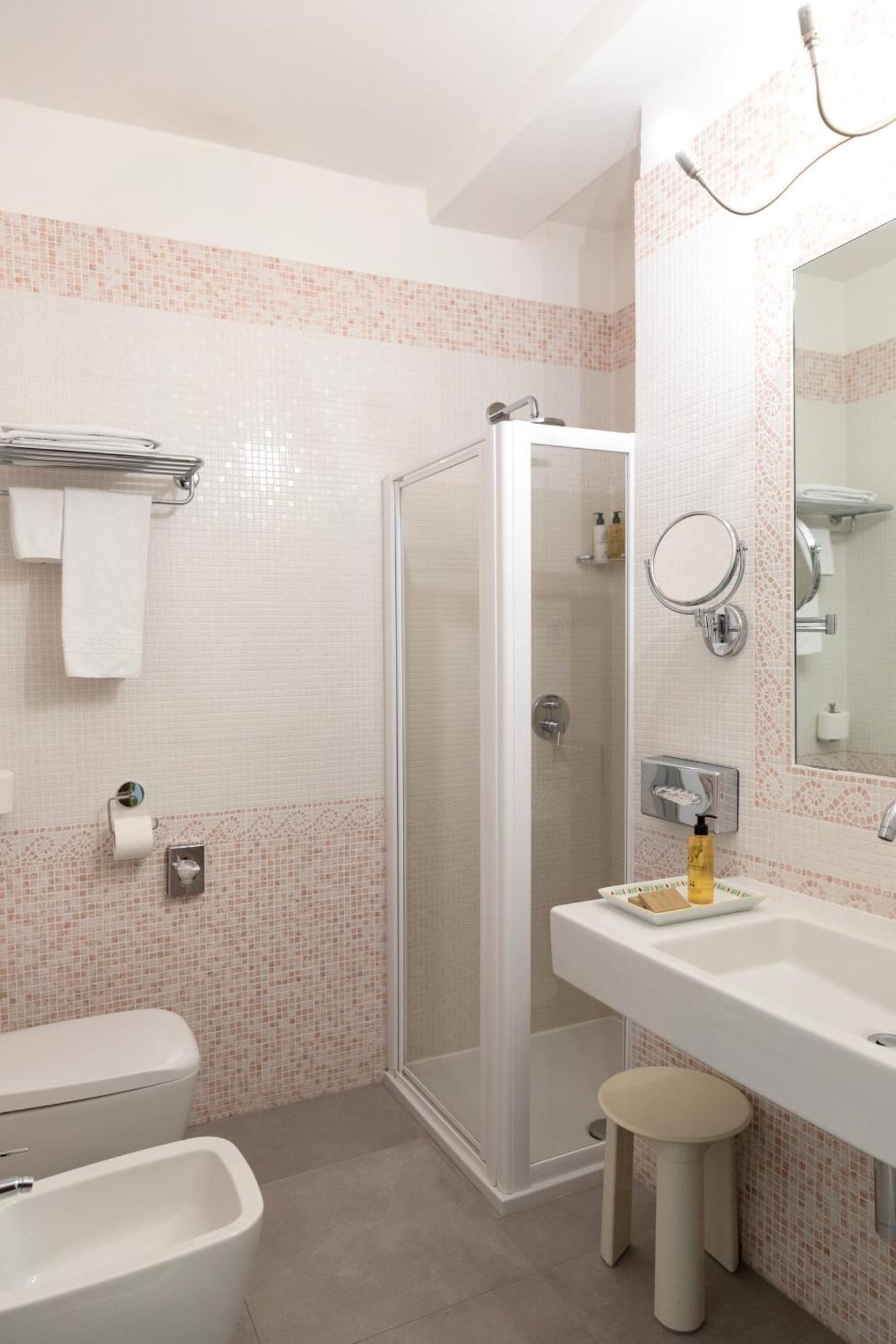 Palace Hotel San Pietro Bardolino Ngoại thất bức ảnh