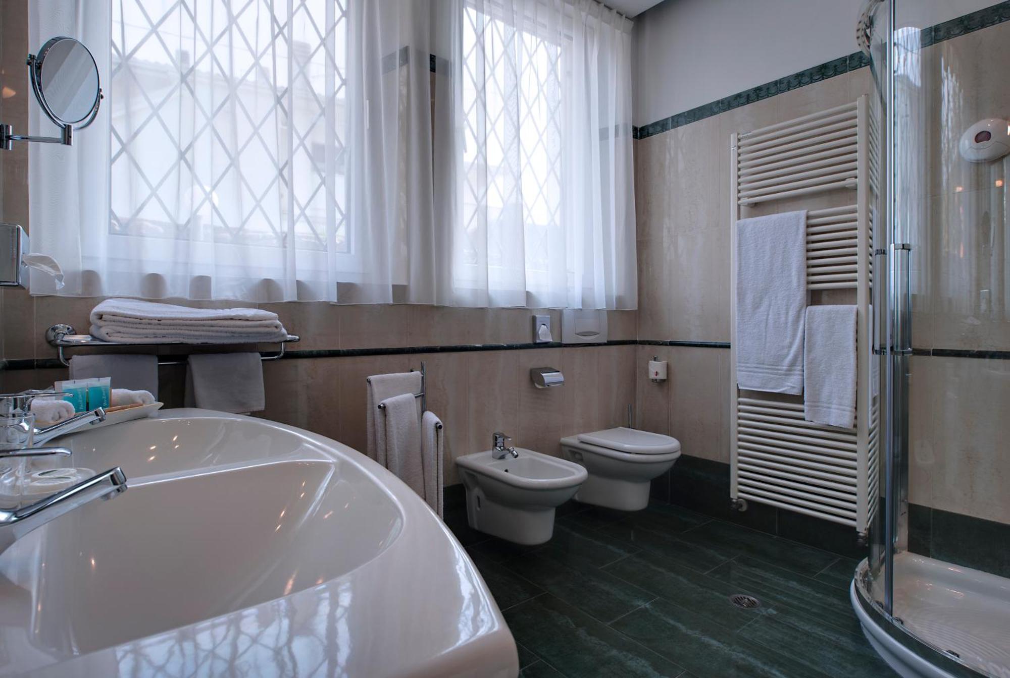 Palace Hotel San Pietro Bardolino Ngoại thất bức ảnh
